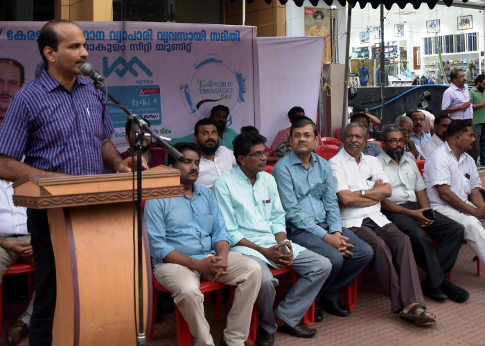 D Dhanuraj talking about the Kochi public transport day
